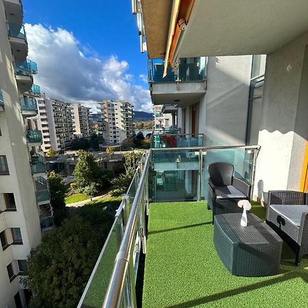 Marina Bay Apartman Boedapest Buitenkant foto